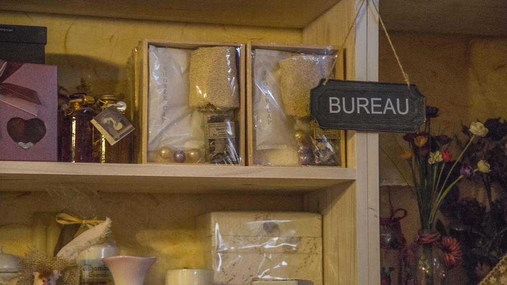 Laurel De La Reina - Boutique La Zubia (Granada)